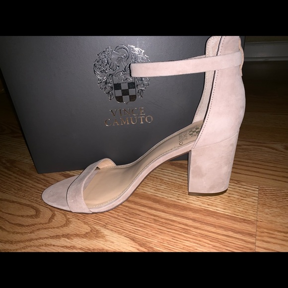 Vince Camuto Block Heel strap Sandal Almond Beige - Picture 5 of 8